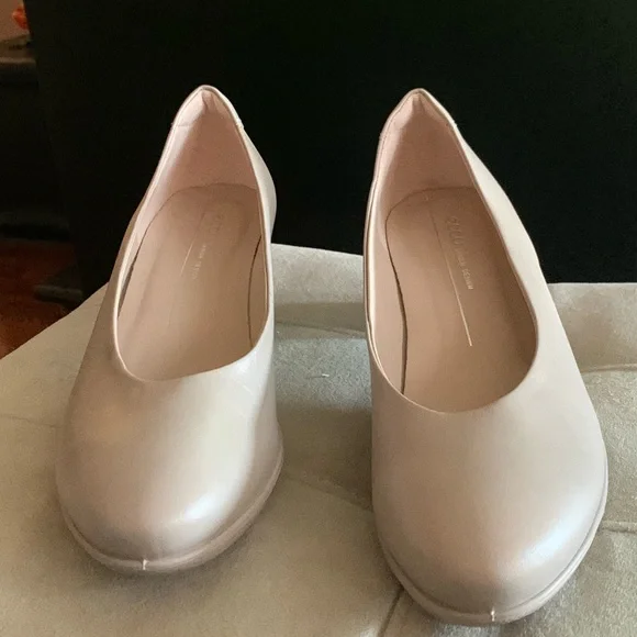 ** SOLD ELSEWHERE ** - Picture 2 of 6